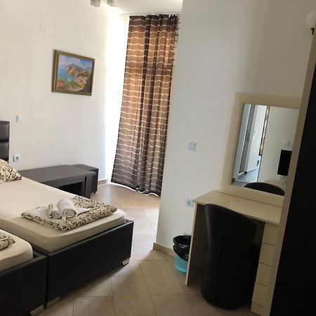 Novalic Hotel Dobra Voda Extérieur photo