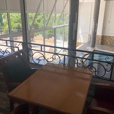 Novalic Hotel Dobra Voda Extérieur photo