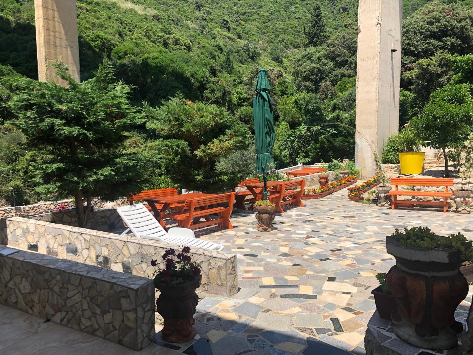Novalic Hotel Dobra Voda Extérieur photo