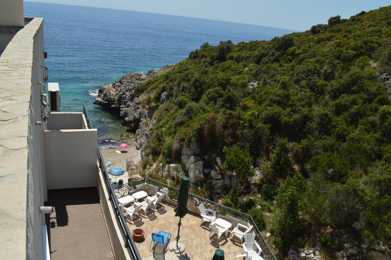 Novalic Hotel Dobra Voda Extérieur photo