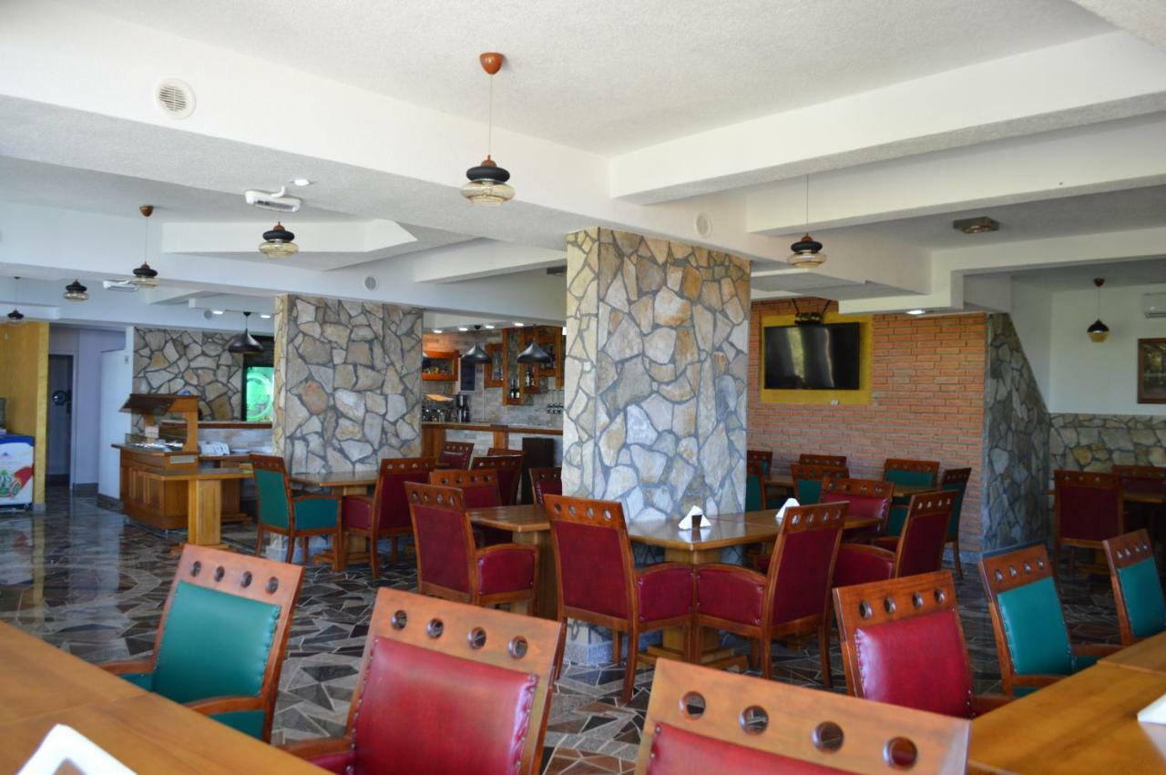 Novalic Hotel Dobra Voda Extérieur photo