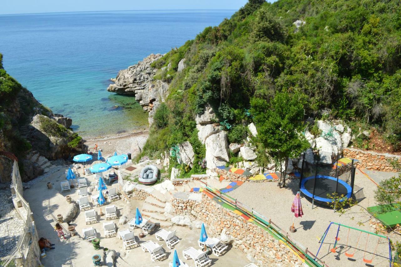 Novalic Hotel Dobra Voda Extérieur photo